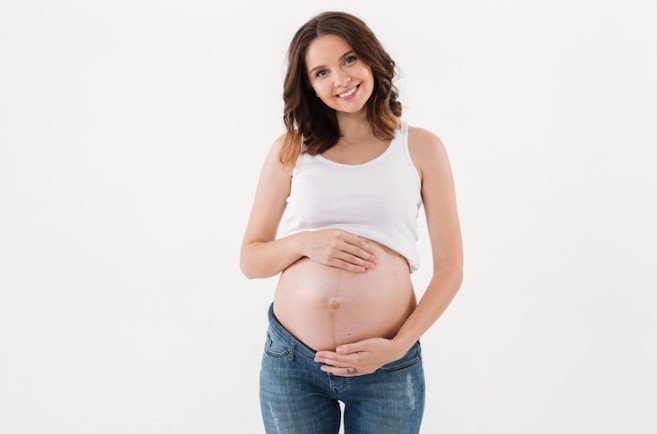 Cómo mantener al bebé seguro durante el embarazo